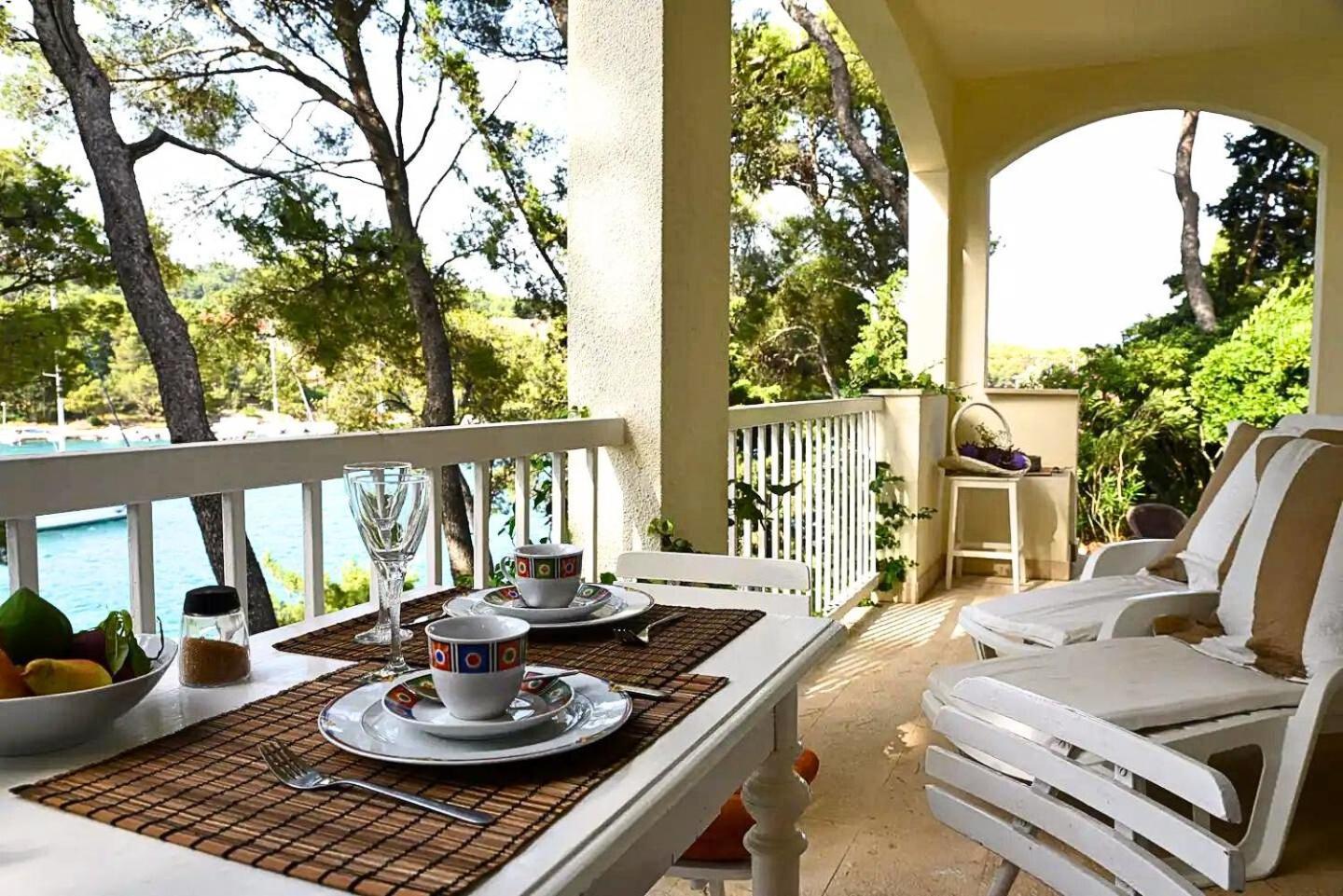 Lili Sunset Apartment สตารีกราด ภายนอก รูปภาพ