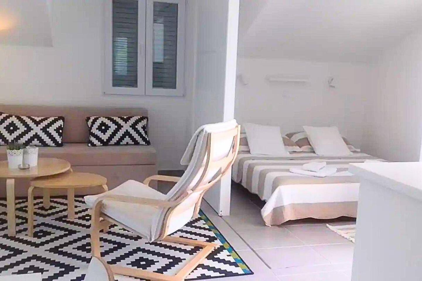 Lili Sunset Apartment สตารีกราด ภายนอก รูปภาพ